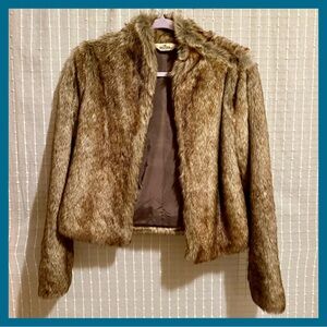 Vintage Hollister Faux Fur Bomber Jacket💐💚❄️